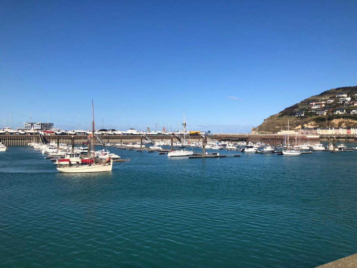Captain Yoo - Regate- Sentir Les Embruns Vue/Port Fécamp Exterior photo